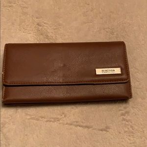 Kenneth Cole trifold wallet